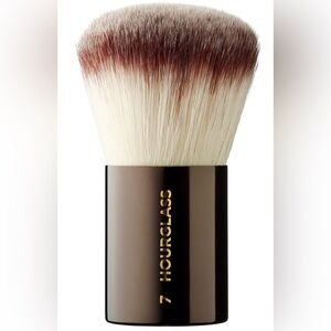 Hourglass Luxe Makeup Brush No.7